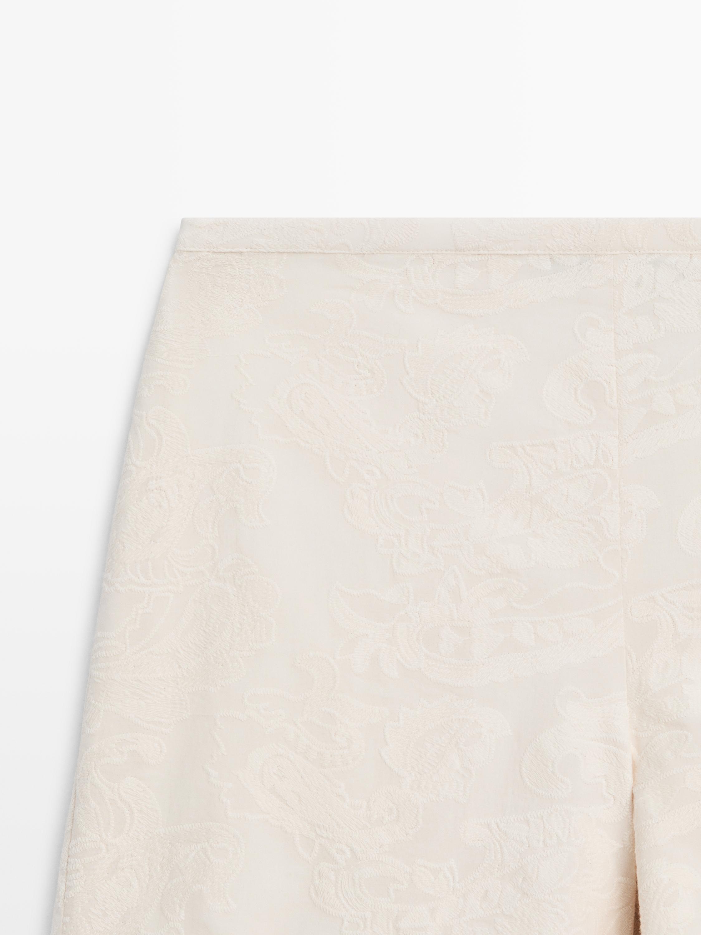 Short tissu fantaisie
